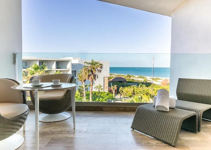 Grand Palladium Select Costa Mujeres